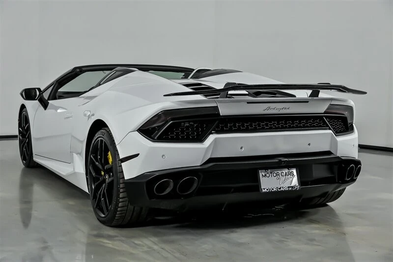 2018 Lamborghini - Image 10 of 31