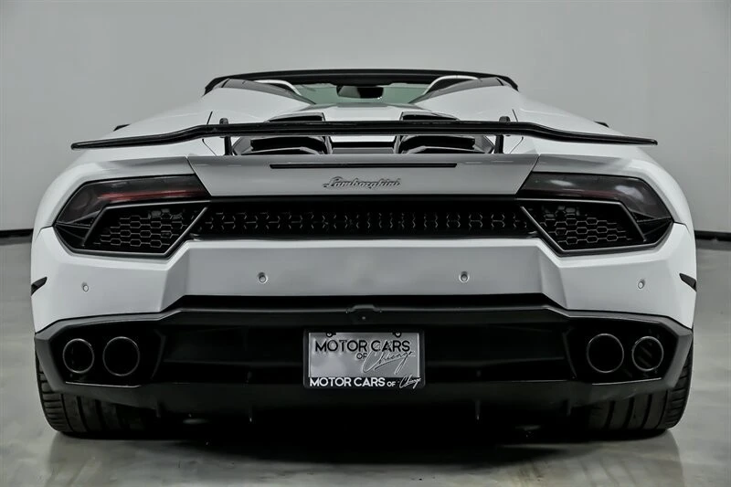 2018 Lamborghini - Image 11 of 31