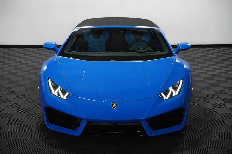 2018 Lamborghini Huracan LP580-2 - Image 2 of 18