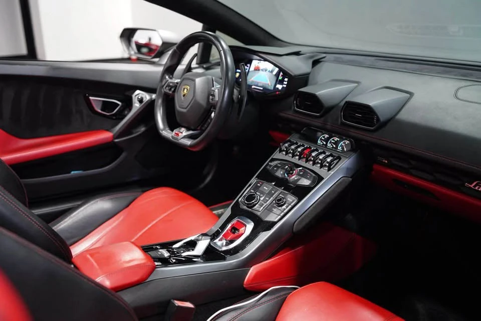 2018 Lamborghini Huracan LP580-2 - Image 16 of 16