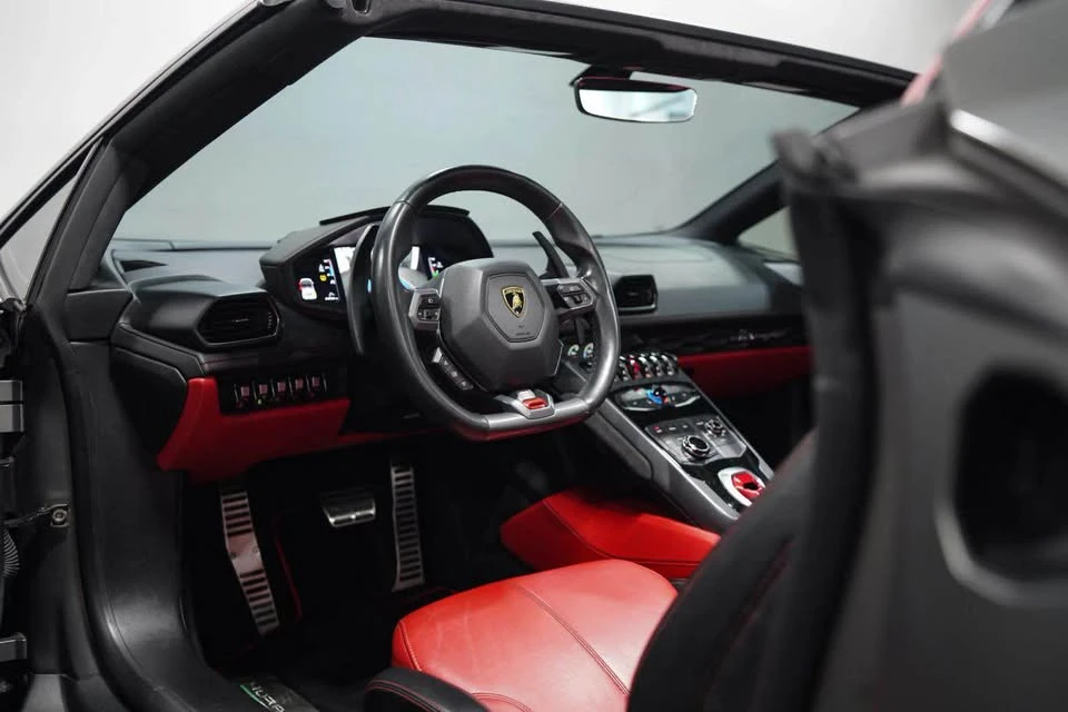 2018 Lamborghini Huracan LP580-2 - Image 11 of 16
