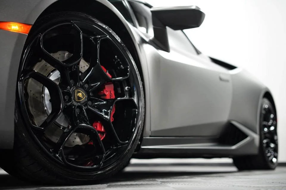 2018 Lamborghini Huracan LP580-2 - Image 3 of 16