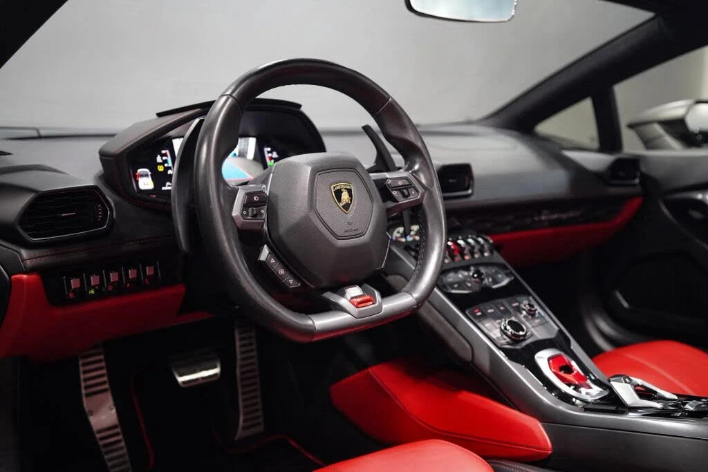 2018 Lamborghini Huracan LP580-2 - Image 28 of 31
