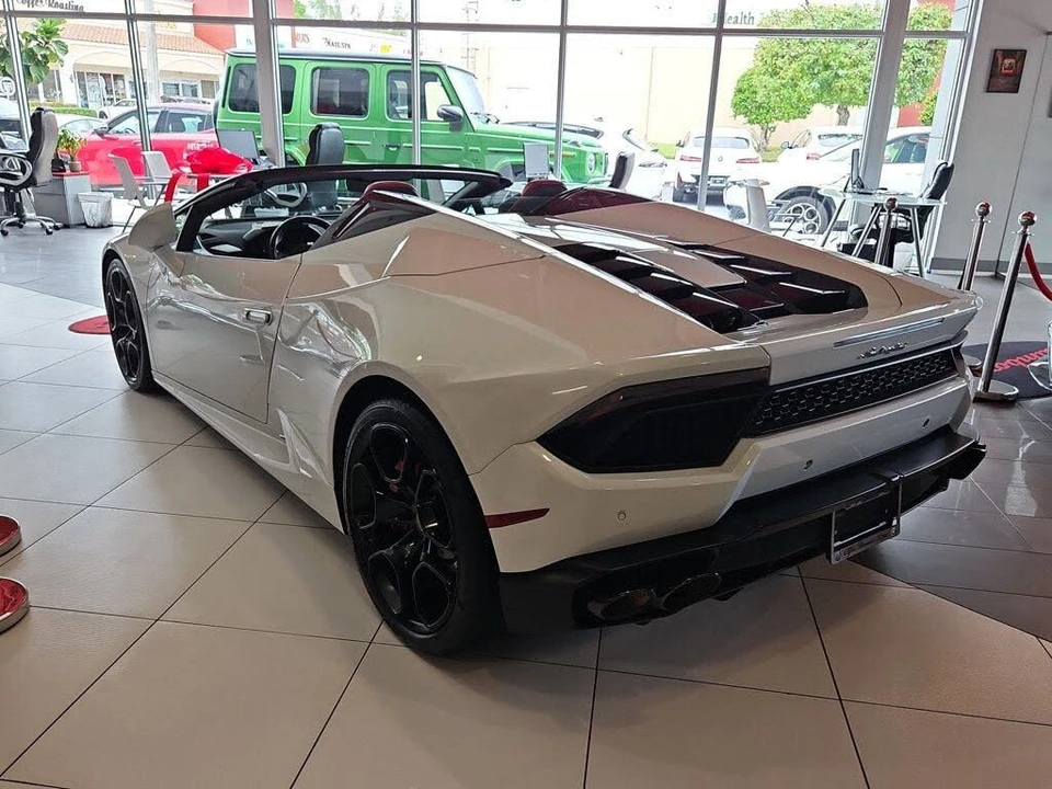 2018 Lamborghini Huracan LP580-2 - Image 7 of 30