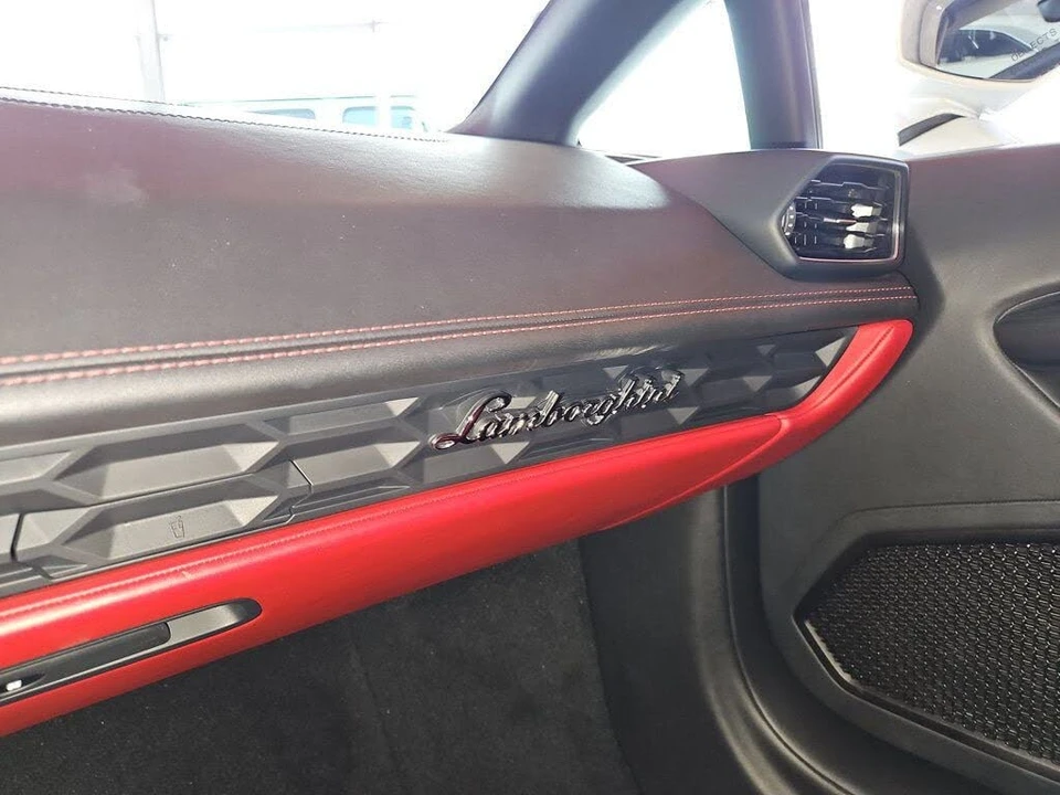 2018 Lamborghini Huracan LP580-2 - Image 24 of 30
