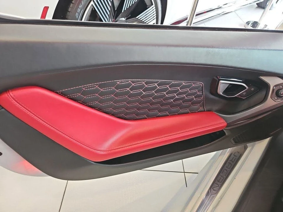 2018 Lamborghini Huracan LP580-2 - Image 12 of 30
