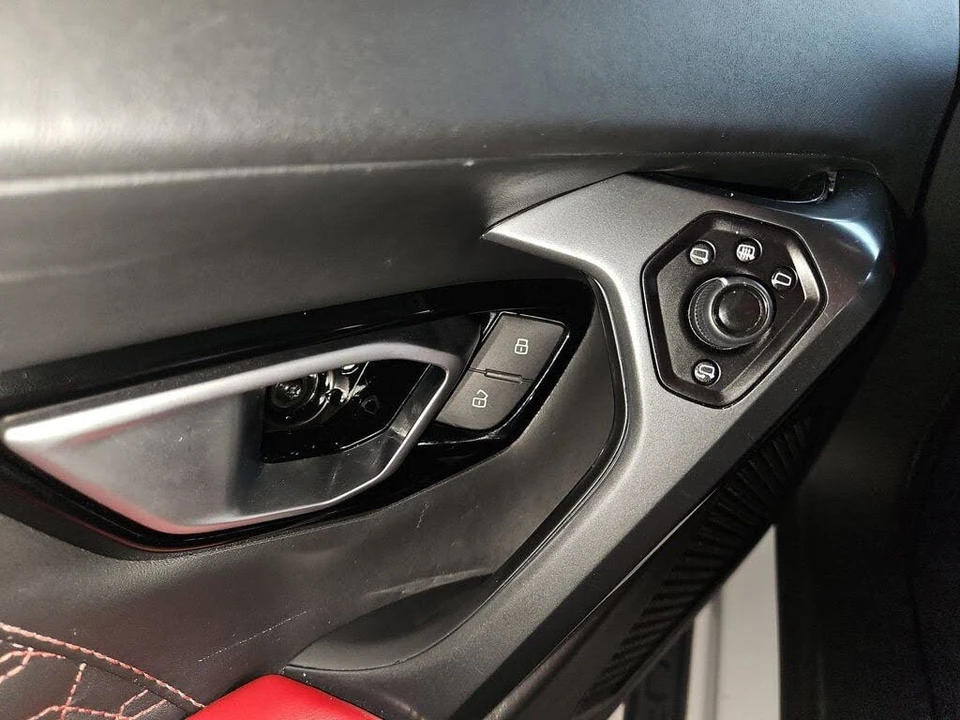 2018 Lamborghini Huracan LP580-2 - Image 13 of 30