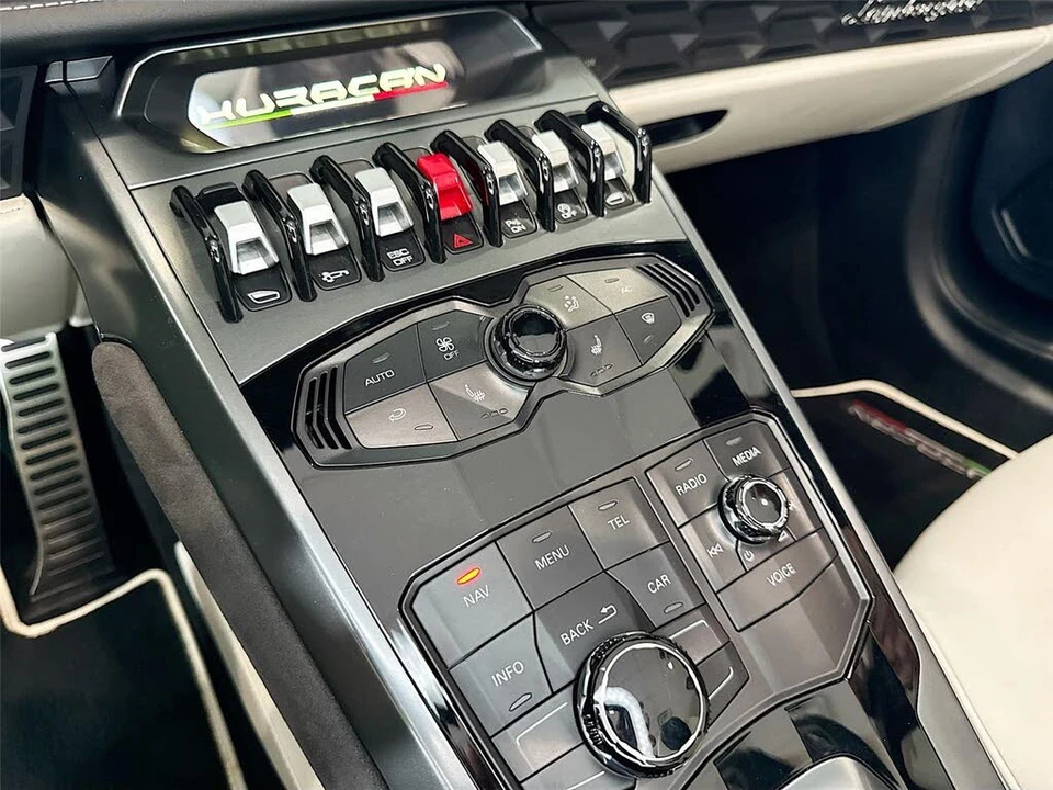 2018 Lamborghini Huracan LP580-2 - Image 13 of 31