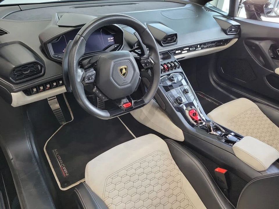 2018 Lamborghini Huracan LP580-2 - Image 15 of 30