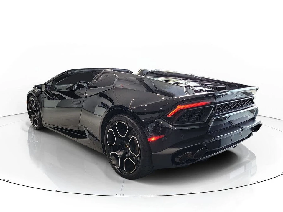 2018 Lamborghini Huracan LP580-2 - Image 5 of 30