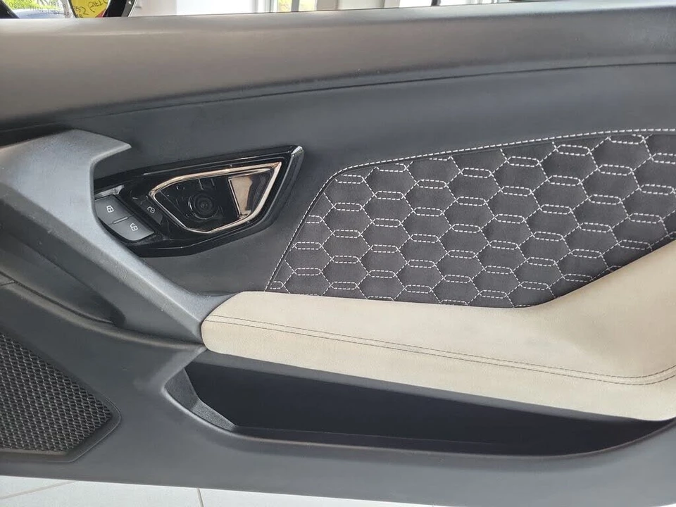 2018 Lamborghini Huracan LP580-2 - Image 14 of 30