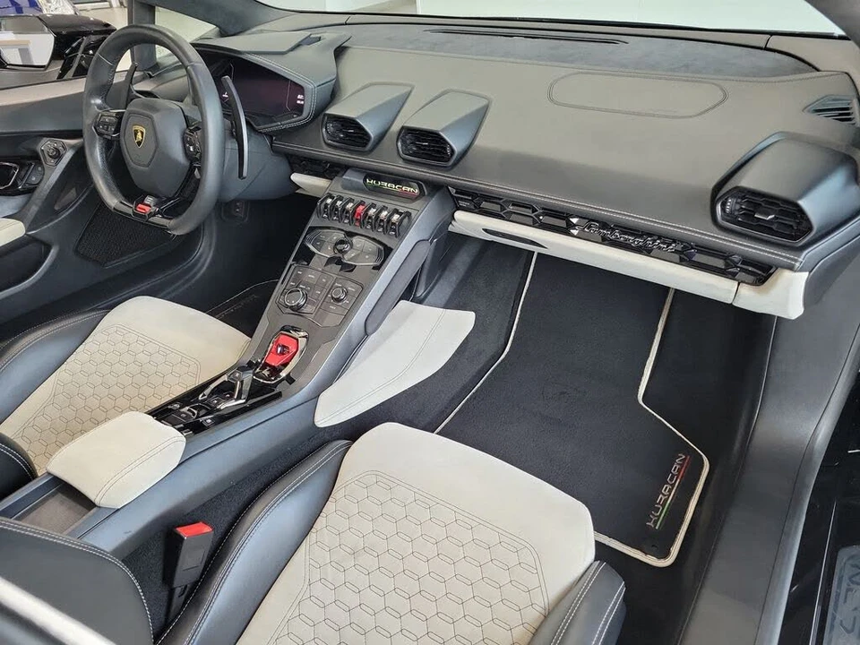 2018 Lamborghini Huracan LP580-2 - Image 11 of 30