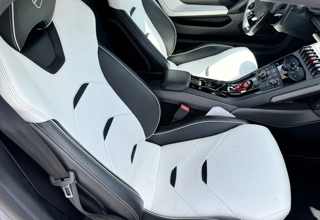 2018 Lamborghini Huracan LP580-2 - Image 25 of 28
