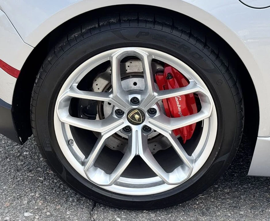 2018 Lamborghini Huracan LP580-2 - Image 12 of 28