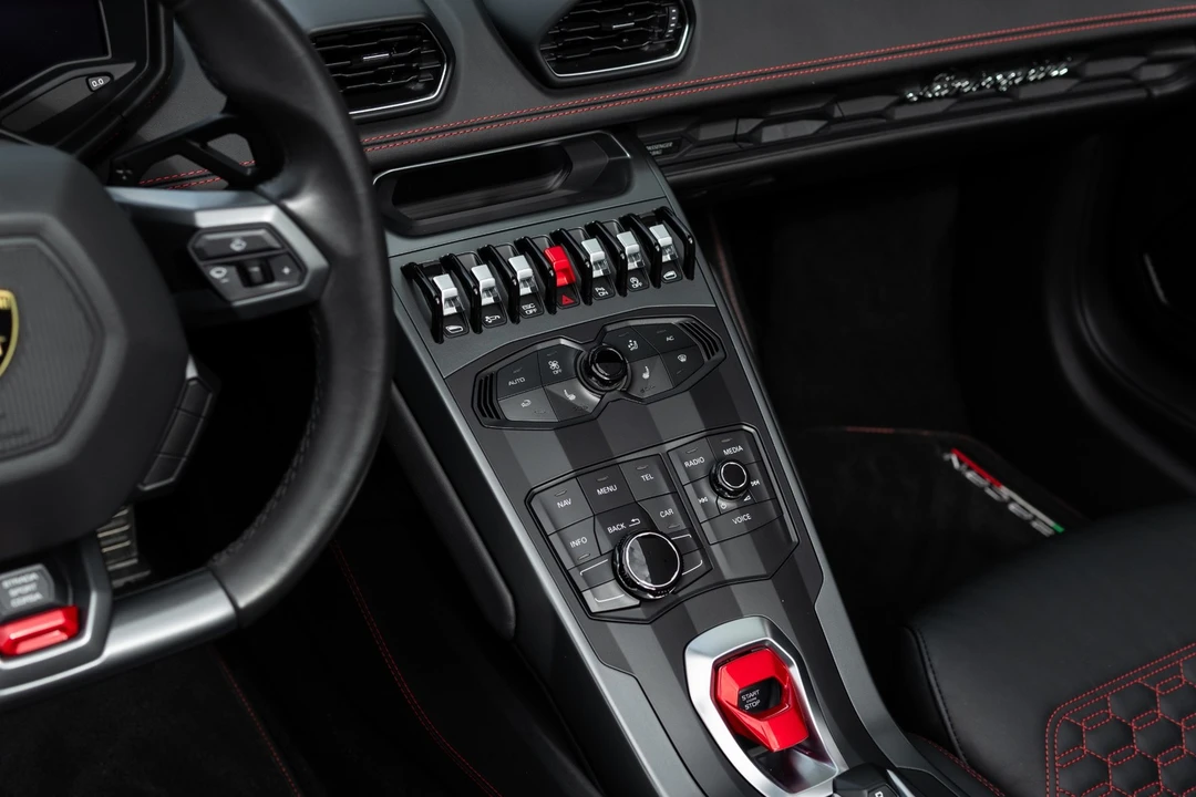 2018 Lamborghini Huracan LP580-2 - Image 7 of 12