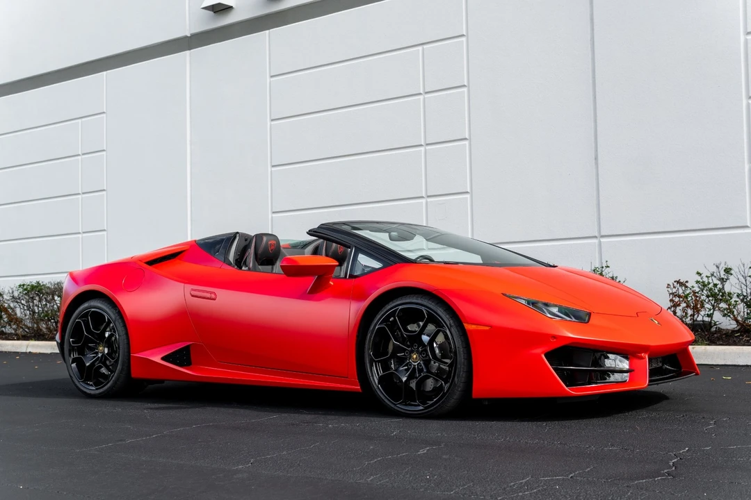 2018 Lamborghini Huracan LP580-2 - Image 4 of 12