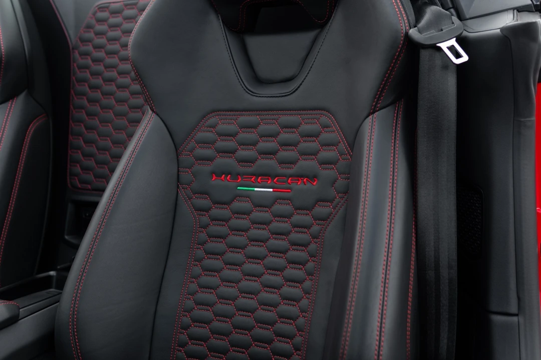 2018 Lamborghini Huracan LP580-2 - Image 6 of 12