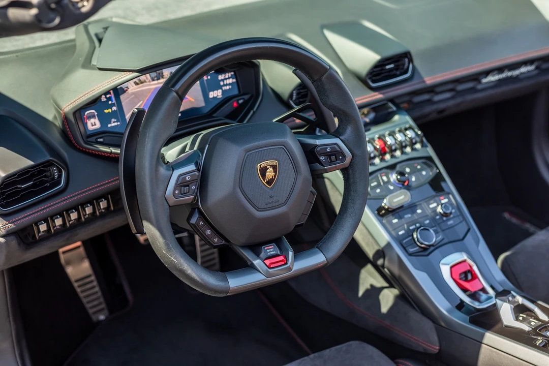 2018 Lamborghini Huracan LP580-2 - Image 7 of 31