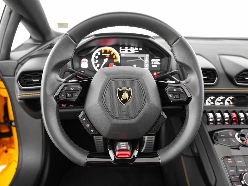 2018 Lamborghini Huracan LP610-4 - Image 11 of 31