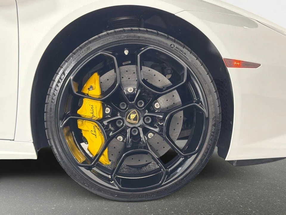 2018 Lamborghini Huracan LP610-4 - Image 21 of 31