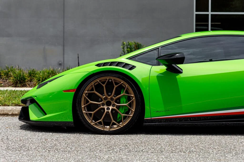 2018 Lamborghini Huracan LP640-4 Performante - Image 7 of 31