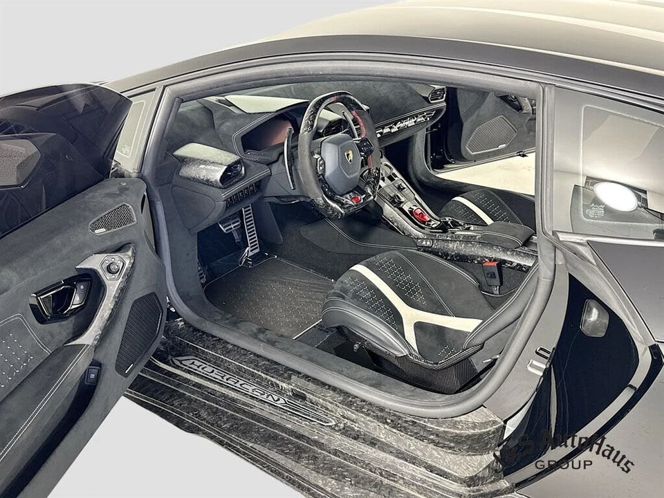 2018 Lamborghini Huracan LP640-4 Performante - Image 31 of 31