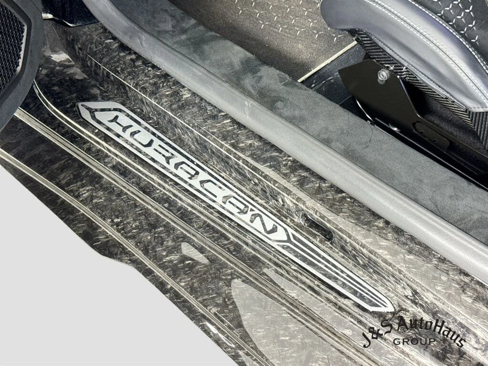 2018 Lamborghini Huracan LP640-4 Performante - Image 27 of 31