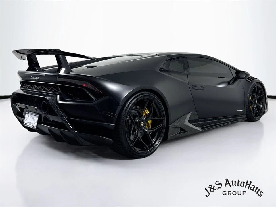 2018 Lamborghini Huracan LP640-4 Performante - Image 7 of 31