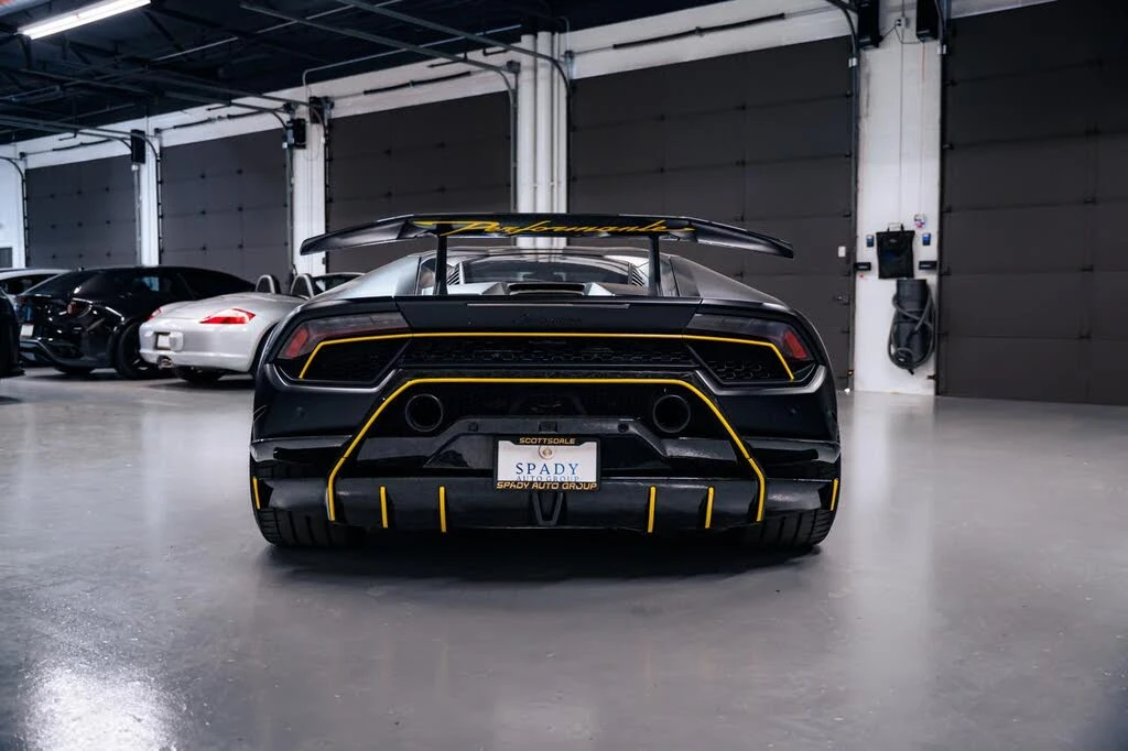2018 Lamborghini Huracan LP640-4 Performante - Image 8 of 31