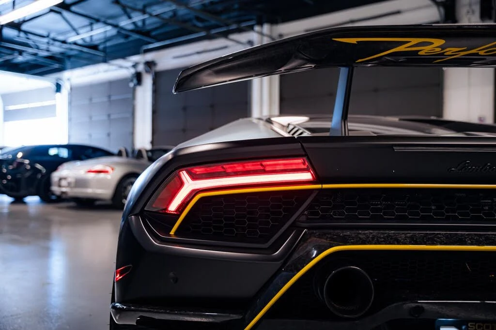 2018 Lamborghini Huracan LP640-4 Performante - Image 17 of 31