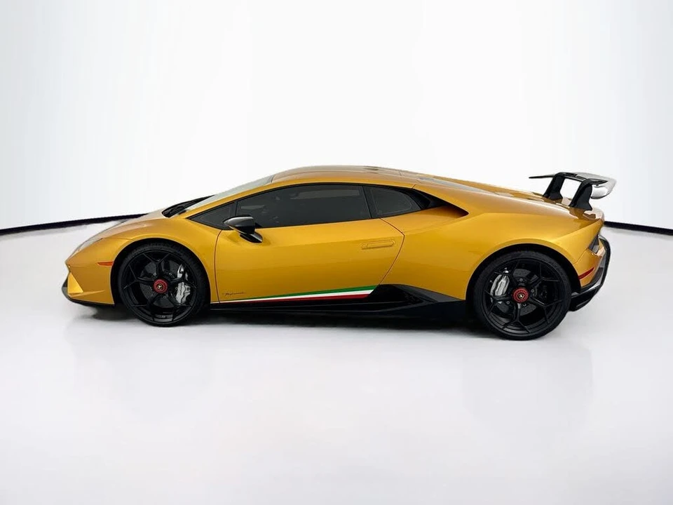 2018 Lamborghini Huracan LP640-4 Performante - Image 8 of 31