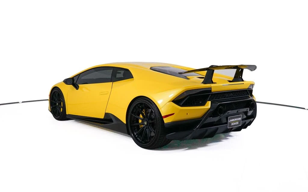 2018 Lamborghini Huracan LP640-4 Performante - Image 3 of 30