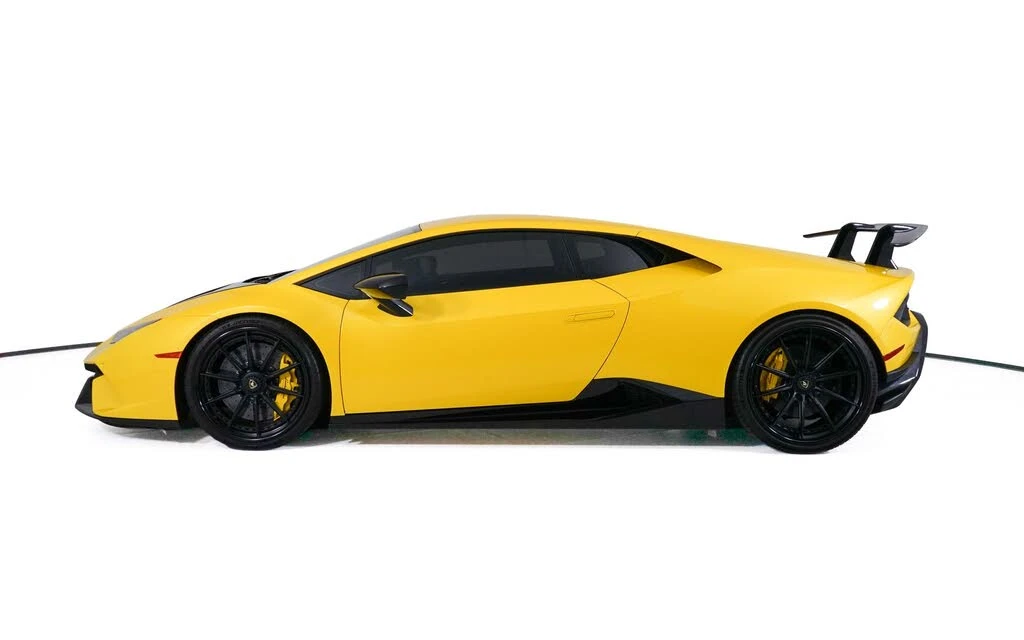 2018 Lamborghini Huracan LP640-4 Performante - Image 2 of 30