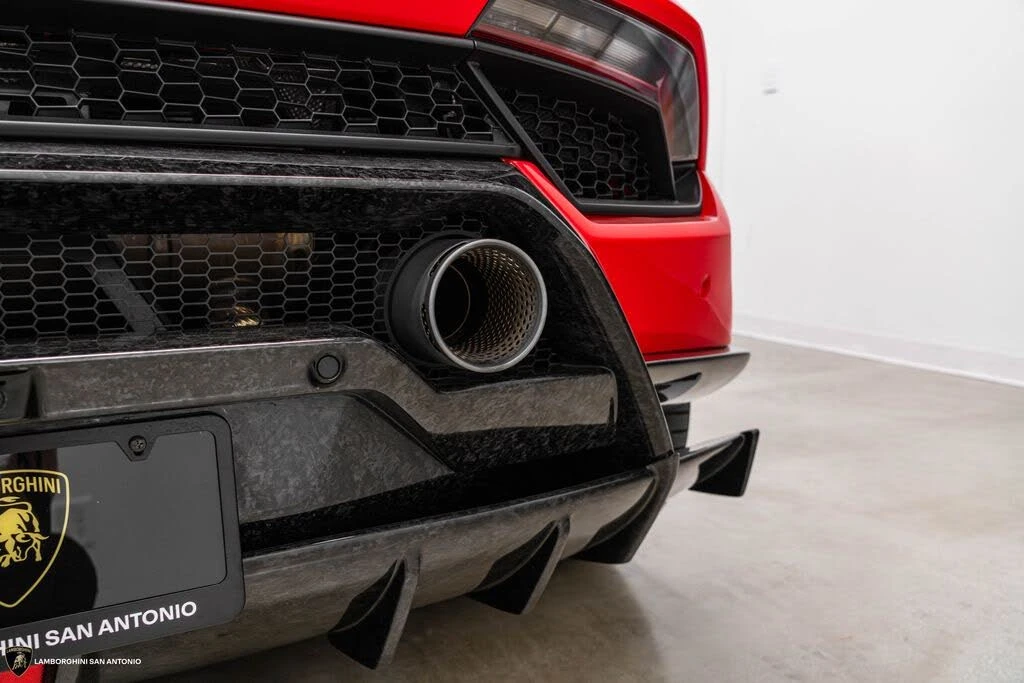2018 Lamborghini Huracan LP640-4 Performante - Image 22 of 31