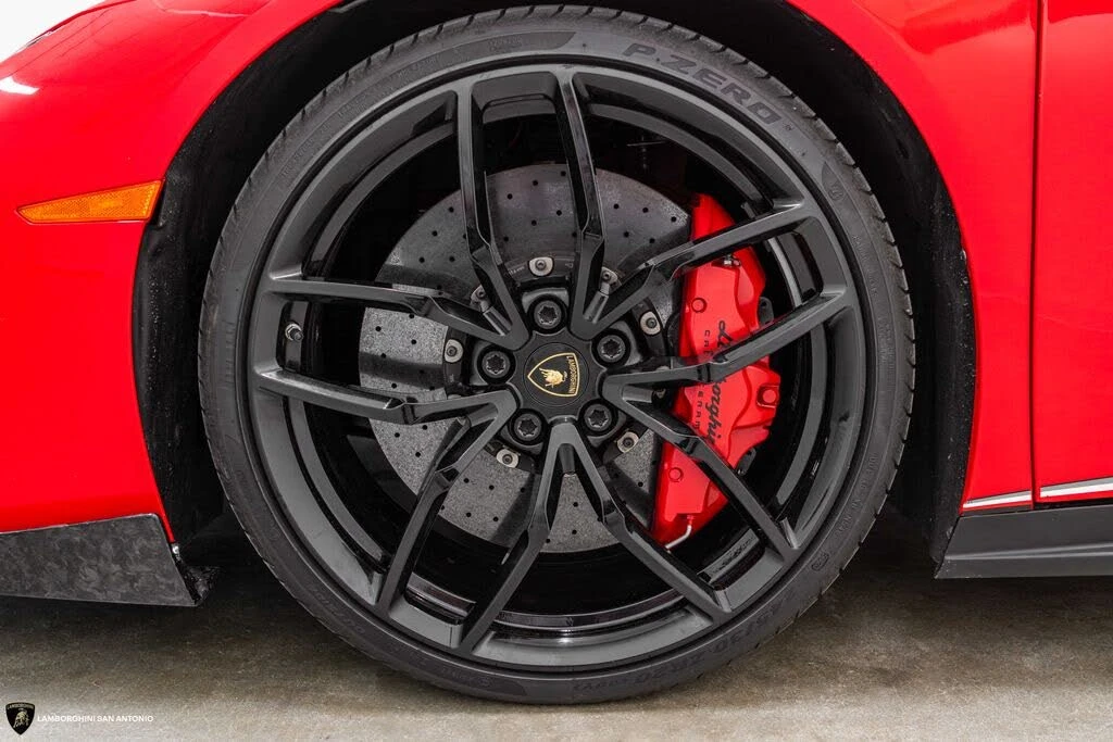 2018 Lamborghini Huracan LP640-4 Performante - Image 6 of 31