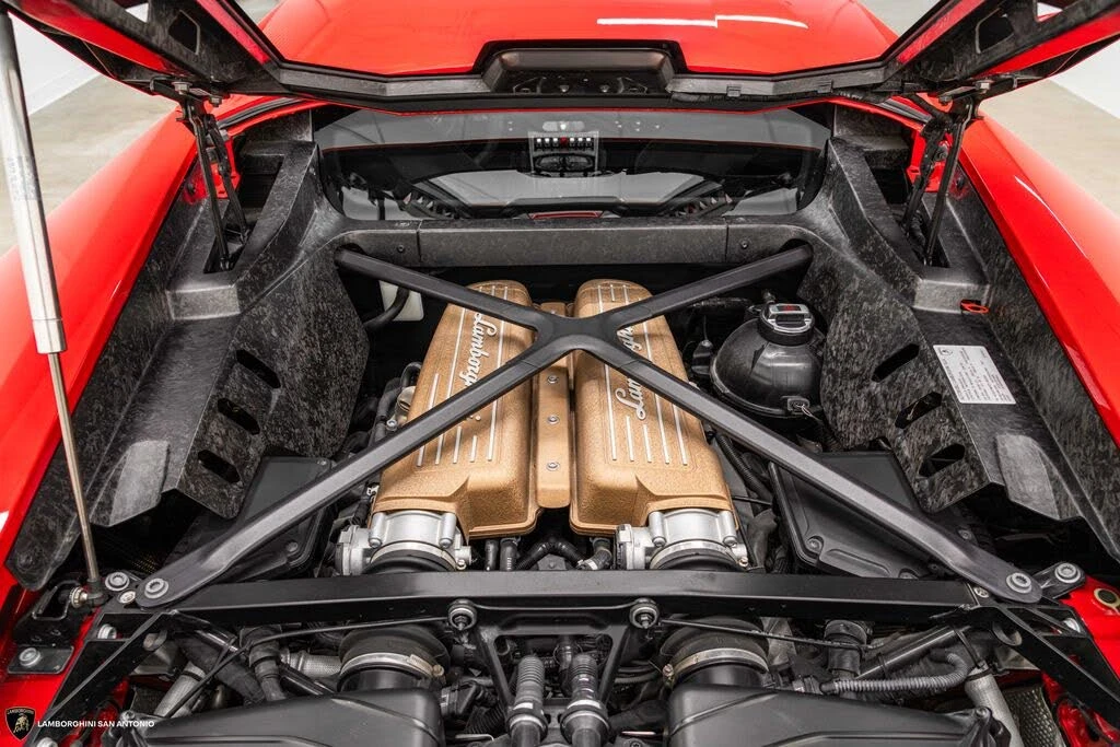 2018 Lamborghini Huracan LP640-4 Performante - Image 24 of 31