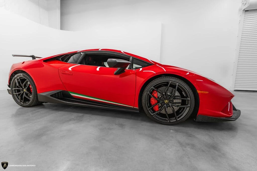 2018 Lamborghini Huracan LP640-4 Performante - Image 5 of 31