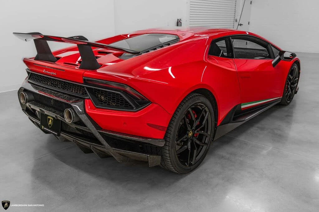 2018 Lamborghini Huracan LP640-4 Performante - Image 19 of 31