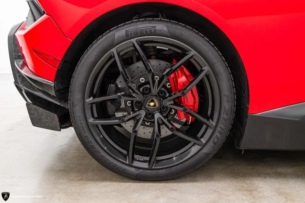 2018 Lamborghini Huracan LP640-4 Performante - Image 8 of 31