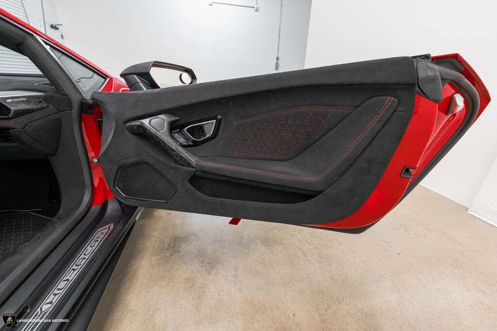 2018 Lamborghini Huracan LP640-4 Performante - Image 31 of 31