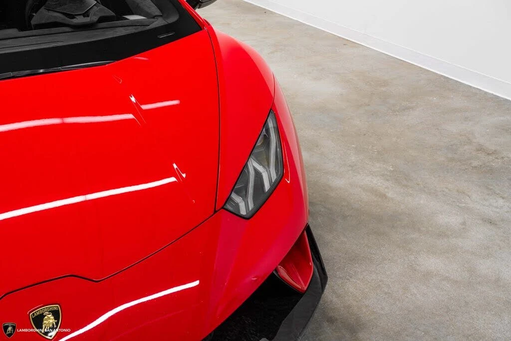 2018 Lamborghini Huracan LP640-4 Performante - Image 15 of 31