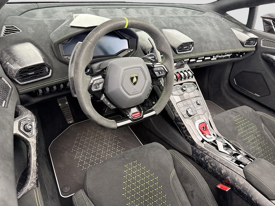 2018 Lamborghini Huracan LP640-4 Performante - Image 17 of 31