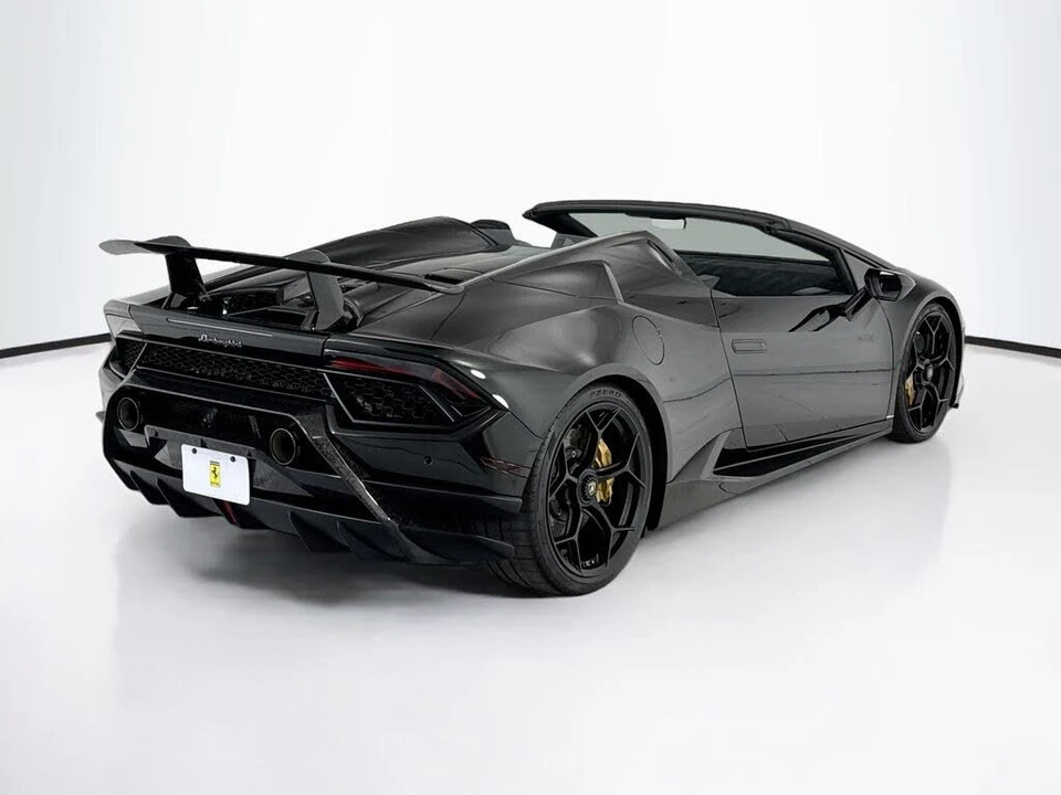 2018 Lamborghini Huracan LP640-4 Performante - Image 5 of 31