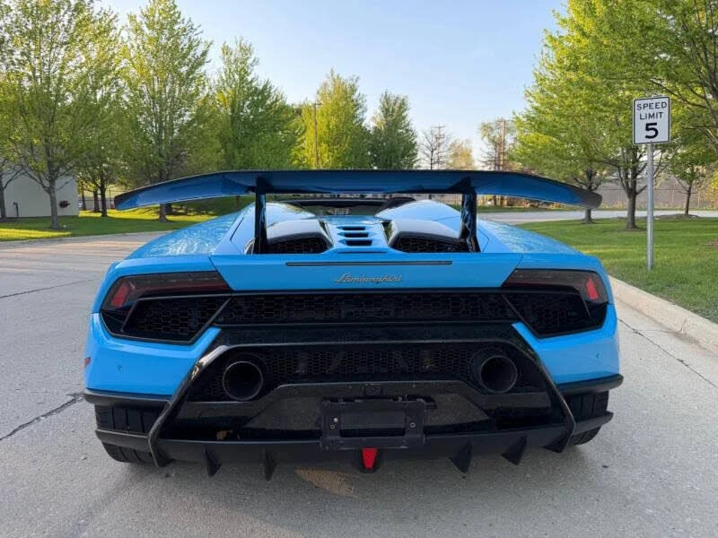 2018 Lamborghini Huracan LP640-4 Performante - Image 15 of 29