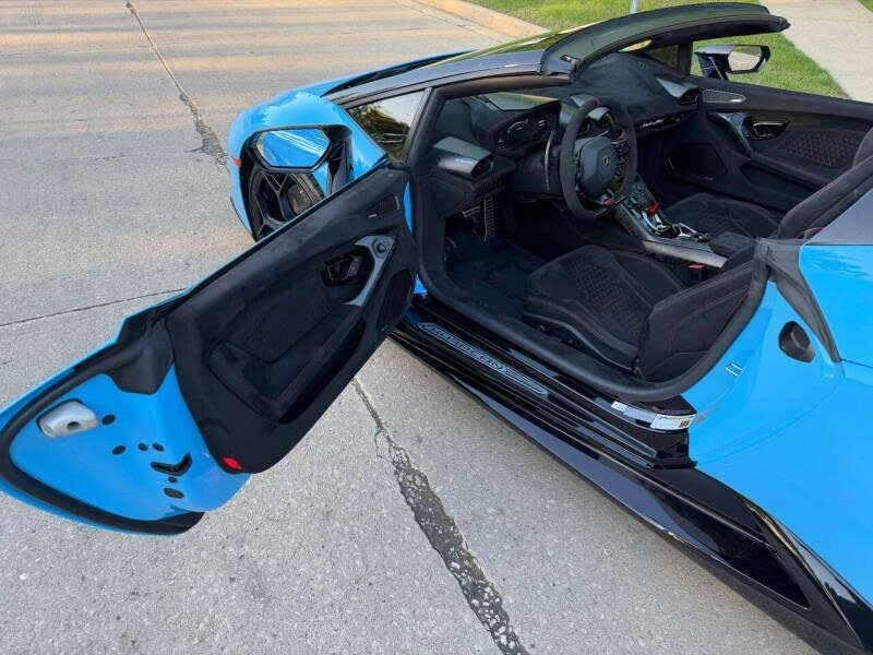 2018 Lamborghini Huracan LP640-4 Performante - Image 20 of 29
