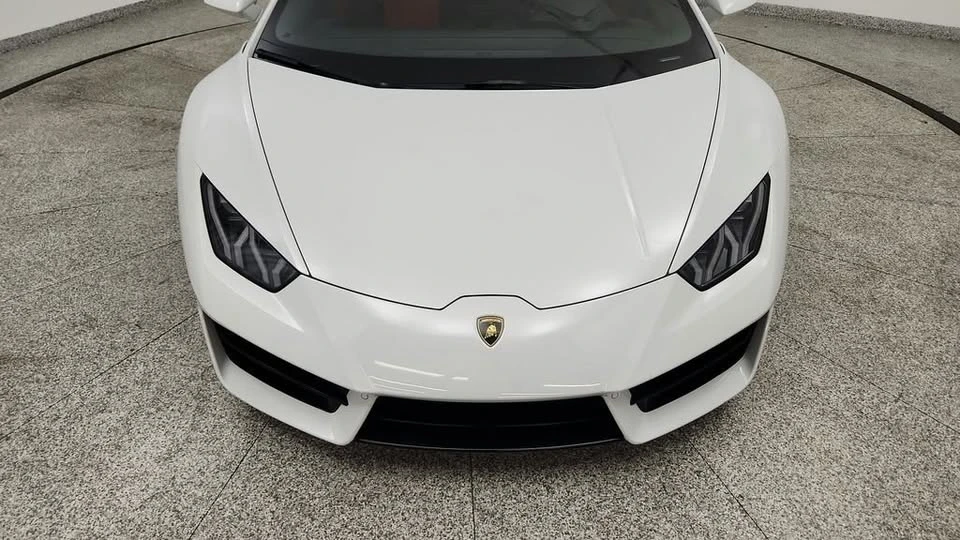 2018 Lamborghini Huracan LP580-2 - Image 12 of 20