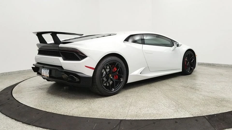 2018 Lamborghini Huracan LP580-2 - Image 5 of 20