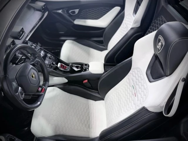 2018 Lamborghini Huracan LP580-2 - Image 18 of 20
