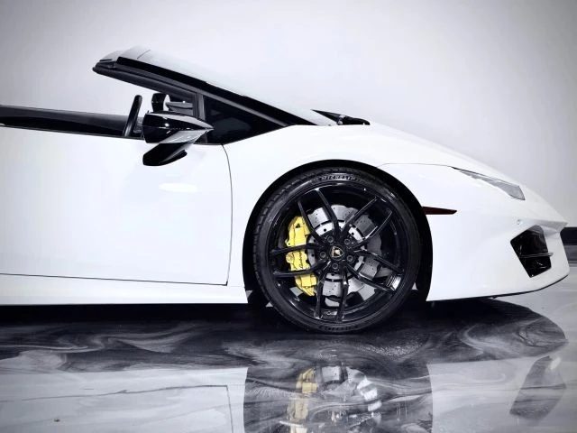 2018 Lamborghini Huracan LP580-2 - Image 9 of 20