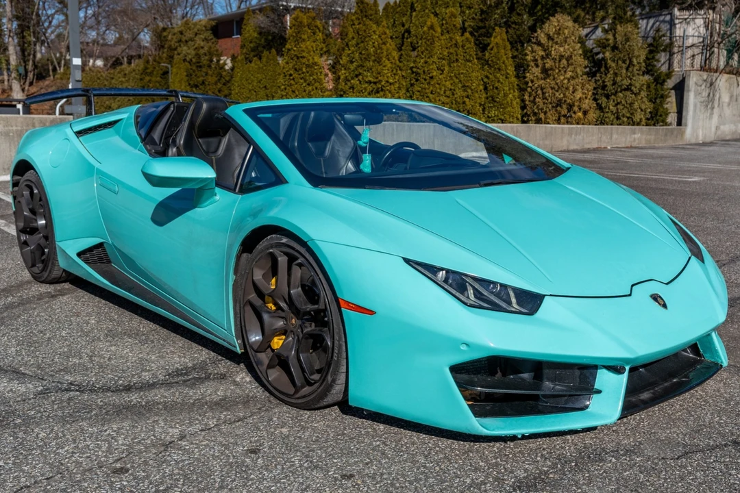 2018 Lamborghini Huracan LP580-2 - Image 1 of 31